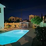 Carissa 库克里亚